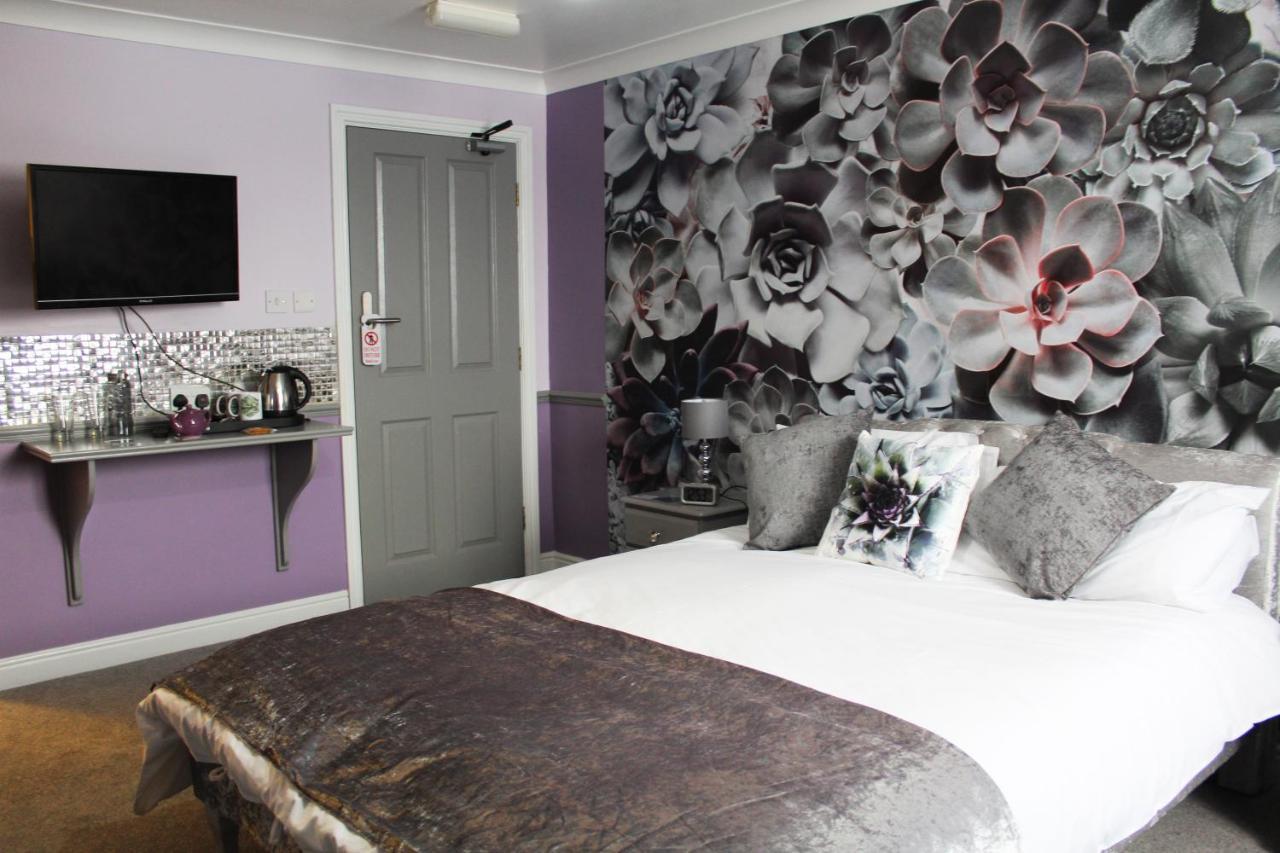 แบล็กสมิธ บูติก บีแอนด์บี Bed & Breakfast โรบินฮูดส์เบย์ ภายนอก รูปภาพ